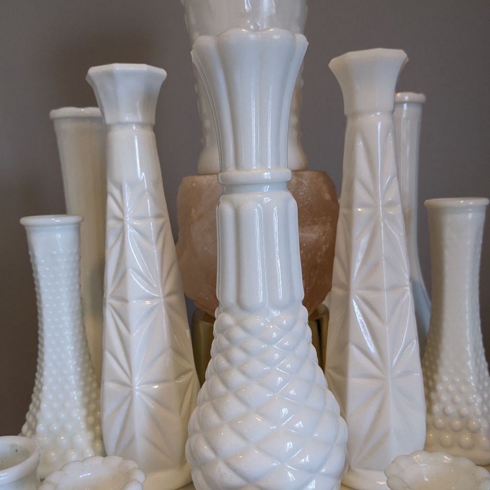Lot of 40 Vintage Milk White Vases Wedding - Picture 6 of 16